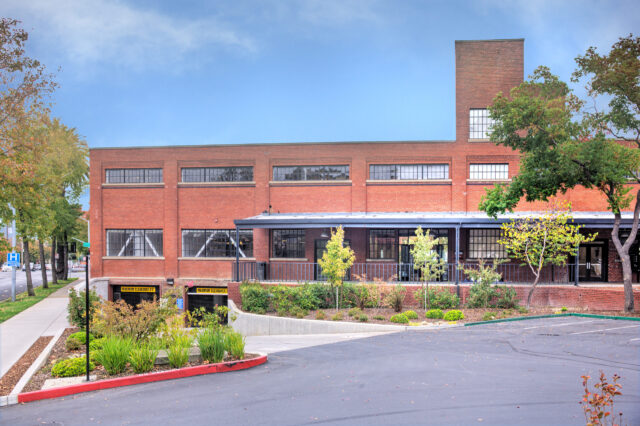 Urban-Hive-ext-002-scaled